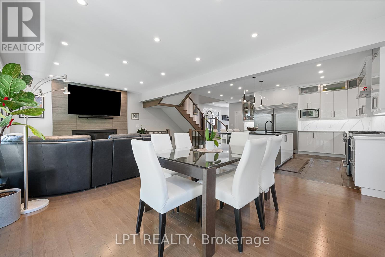 1740 St Barbara Street, Ottawa, Ontario  K1T 1M2 - Photo 12 - X13500362