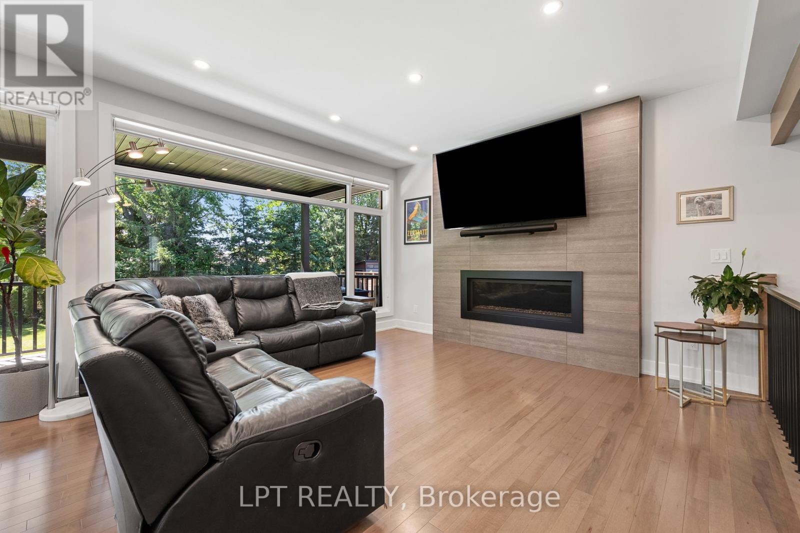 1740 St Barbara Street, Ottawa, Ontario  K1T 1M2 - Photo 13 - X13500362