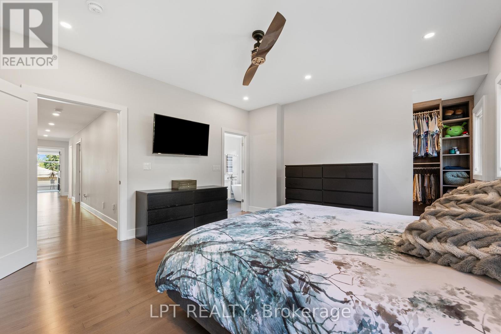 1740 St Barbara Street, Ottawa, Ontario  K1T 1M2 - Photo 19 - X13500362