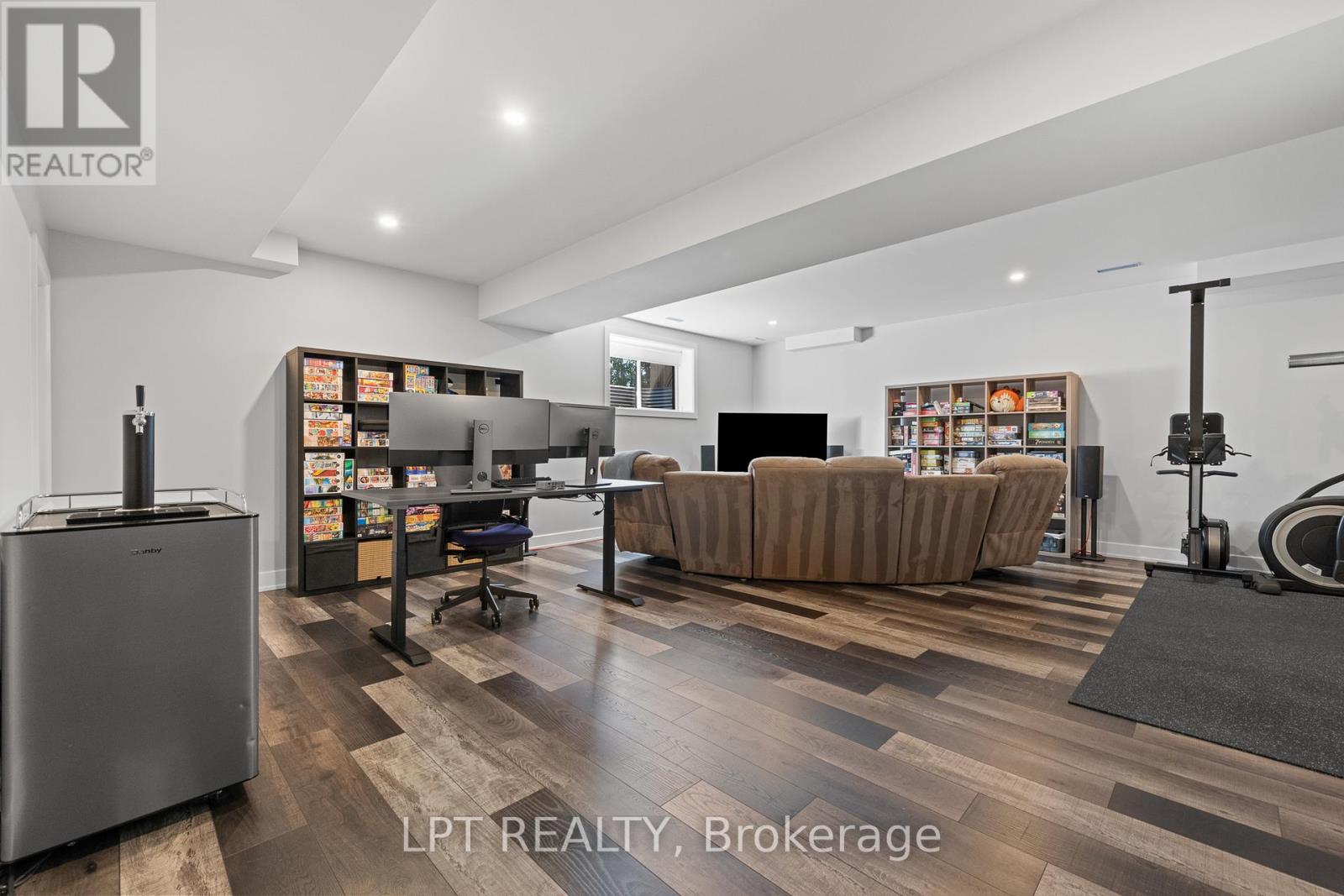 1740 St Barbara Street, Ottawa, Ontario  K1T 1M2 - Photo 35 - X13500362