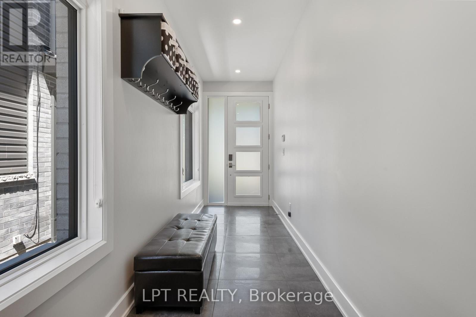 1740 St Barbara Street, Ottawa, Ontario  K1T 1M2 - Photo 4 - X13500362
