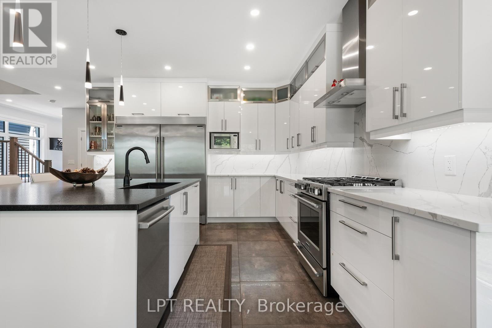 1740 St Barbara Street, Ottawa, Ontario  K1T 1M2 - Photo 7 - X13500362