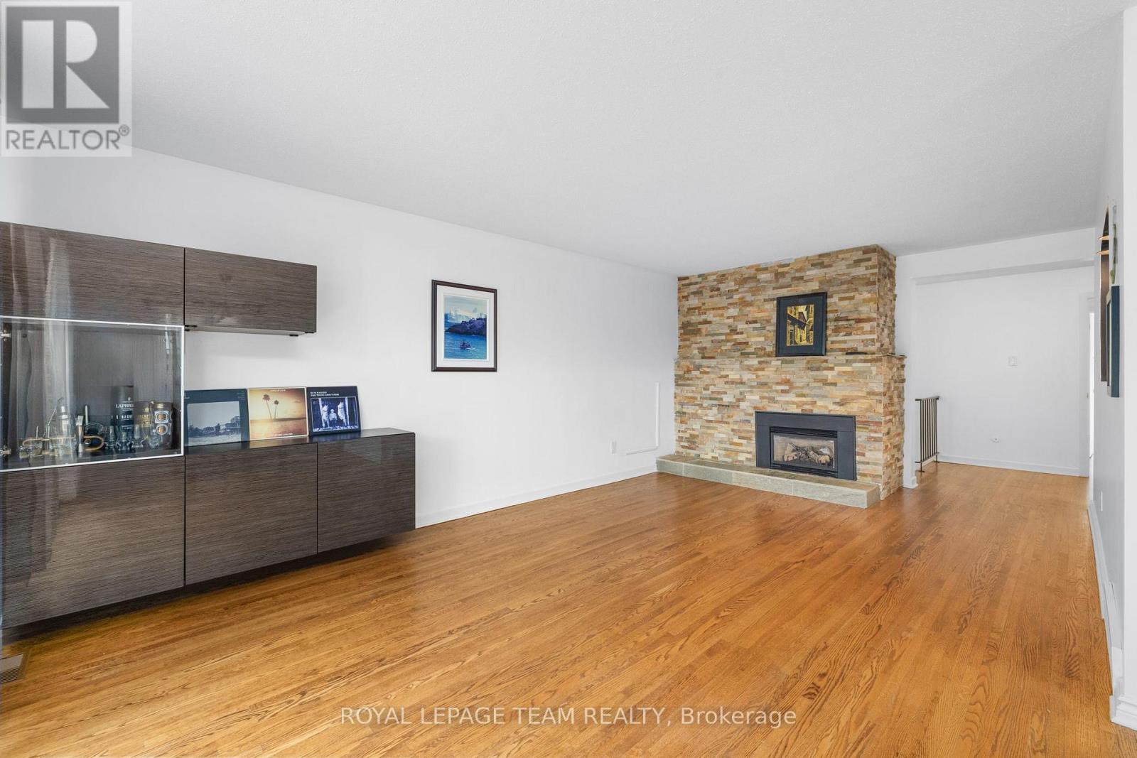 40 Woodmount Crescent, Ottawa, Ontario  K2E 5R1 - Photo 12 - X13500470