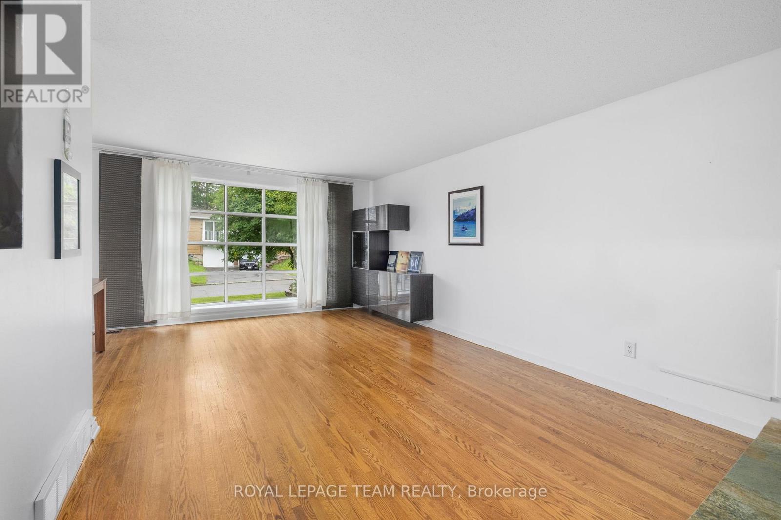 40 Woodmount Crescent, Ottawa, Ontario  K2E 5R1 - Photo 15 - X13500470
