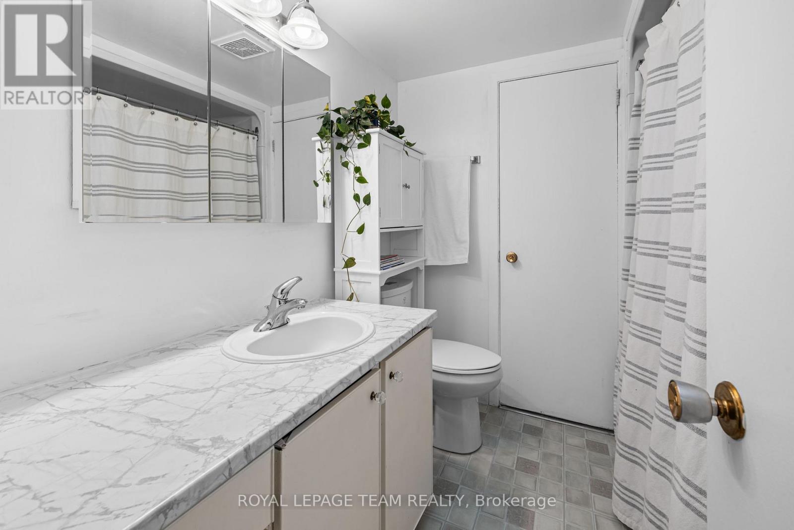 40 Woodmount Crescent, Ottawa, Ontario  K2E 5R1 - Photo 27 - X13500470