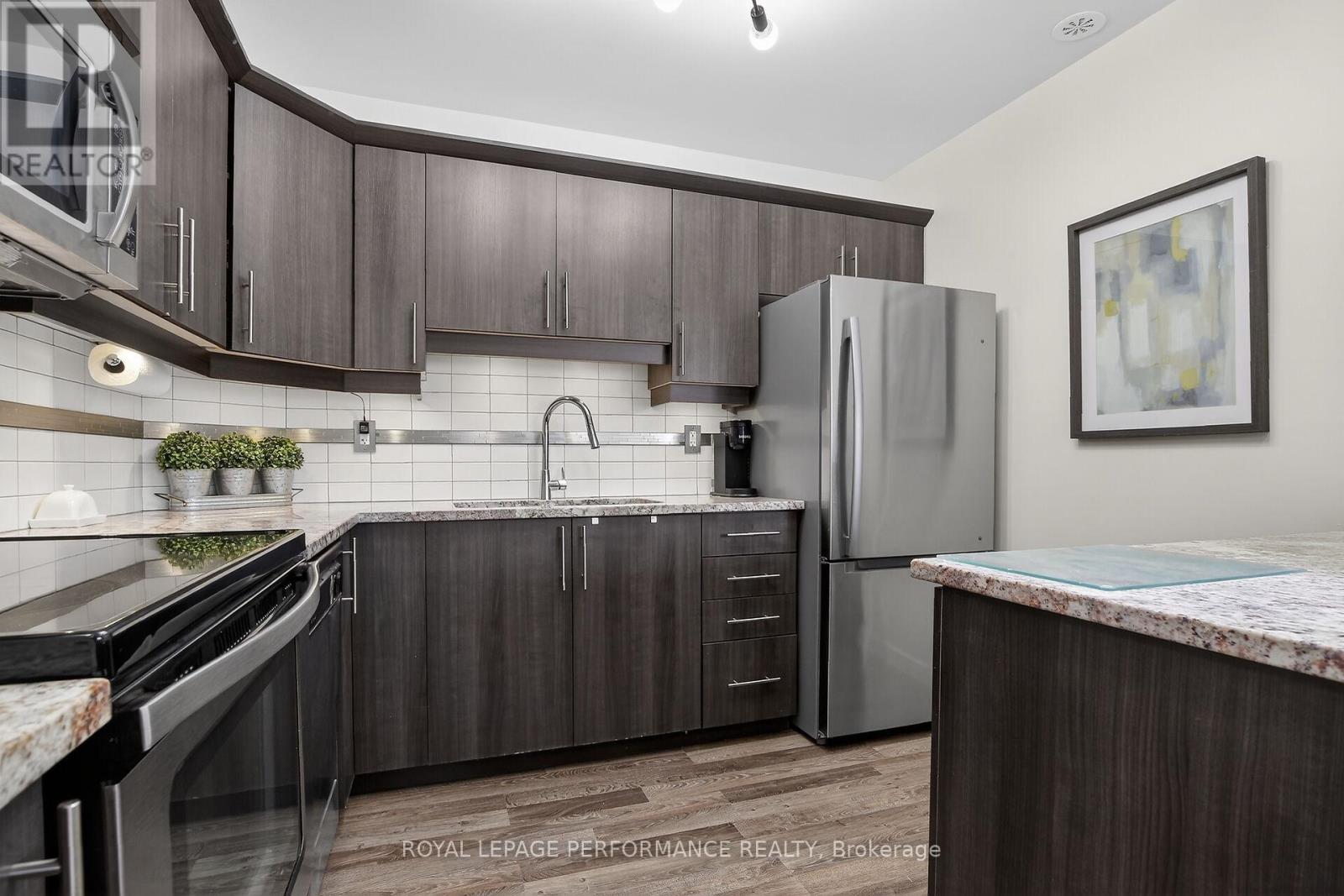 B - 135 Harthill Way, Ottawa, Ontario  K2J 5V1 - Photo 12 - X13500506