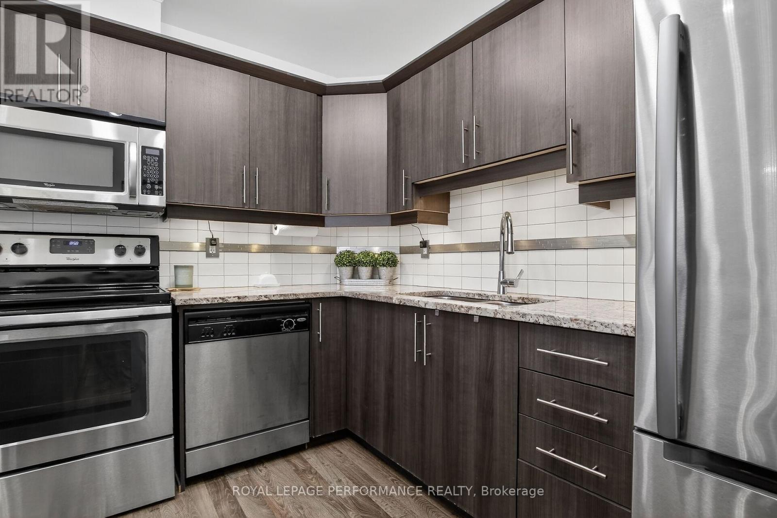 B - 135 Harthill Way, Ottawa, Ontario  K2J 5V1 - Photo 13 - X13500506