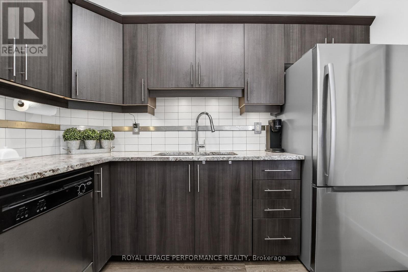 B - 135 Harthill Way, Ottawa, Ontario  K2J 5V1 - Photo 16 - X13500506