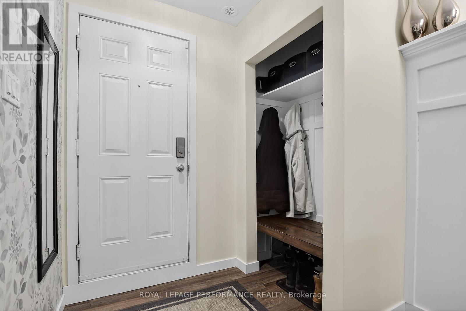 B - 135 Harthill Way, Ottawa, Ontario  K2J 5V1 - Photo 4 - X13500506