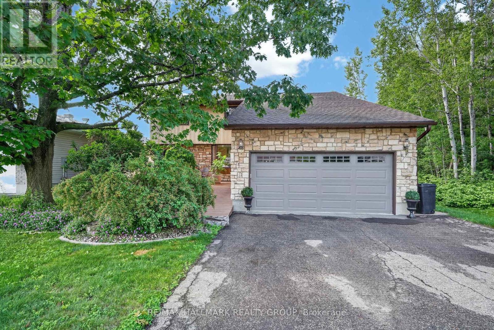 6879 Edgar Brault Street, Ottawa, Ontario  K1C 1L6 - Photo 2 - X13500814