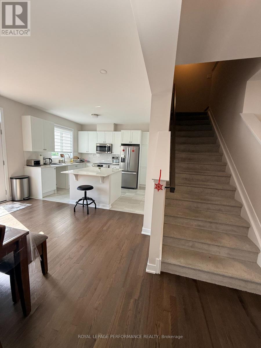 208 Falsetto Street, Ottawa, Ontario  K1W 0S2 - Photo 11 - X13500822