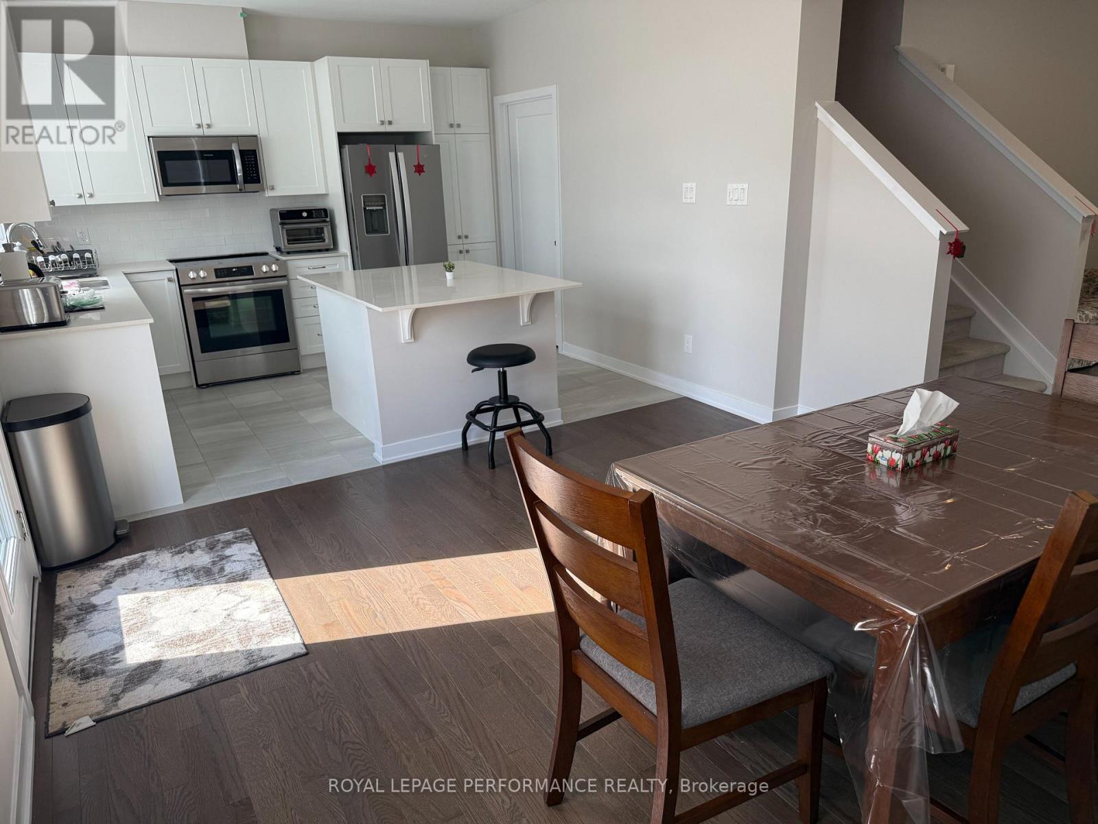 208 Falsetto Street, Ottawa, Ontario  K1W 0S2 - Photo 13 - X13500822