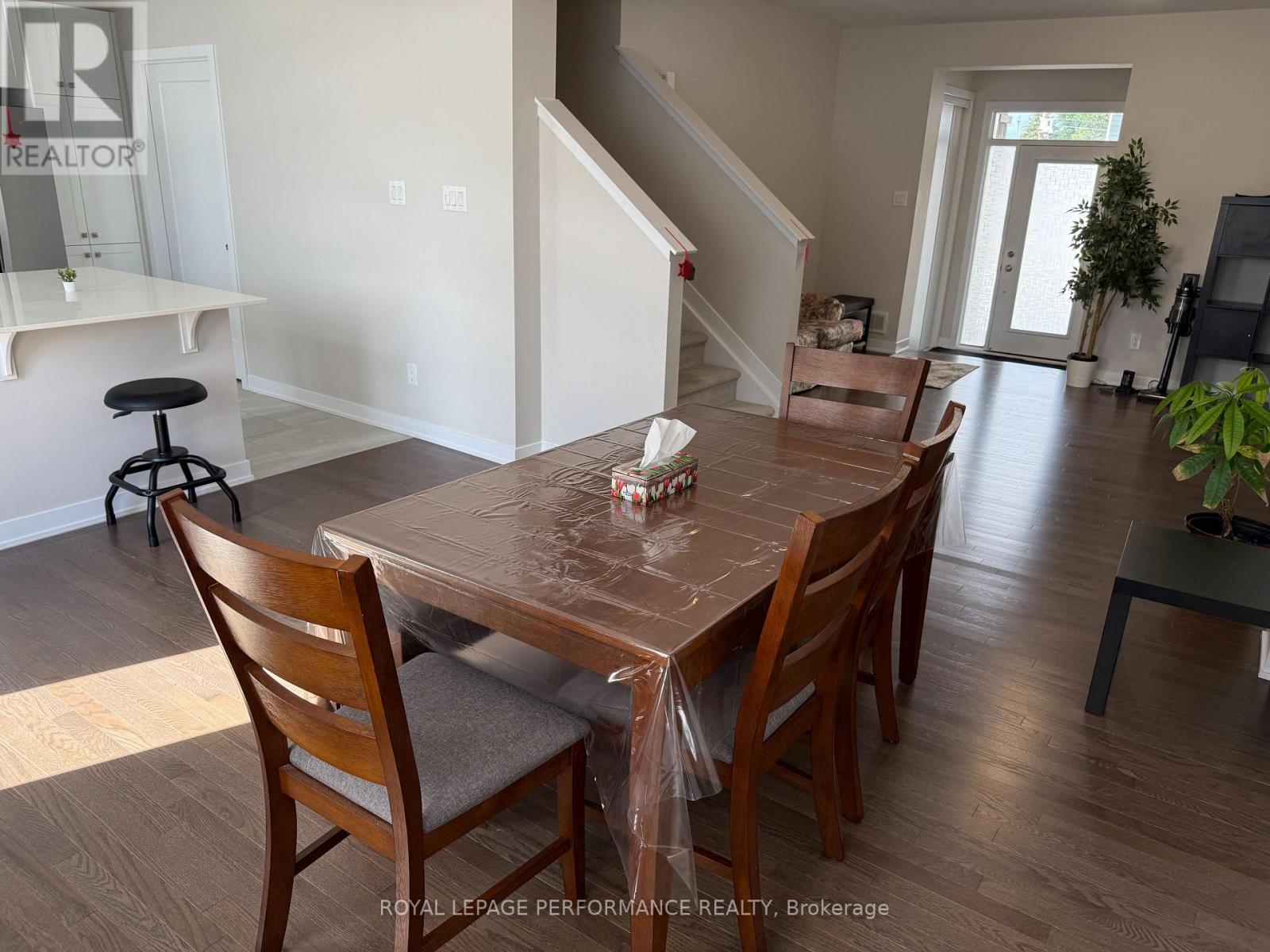 208 Falsetto Street, Ottawa, Ontario  K1W 0S2 - Photo 14 - X13500822
