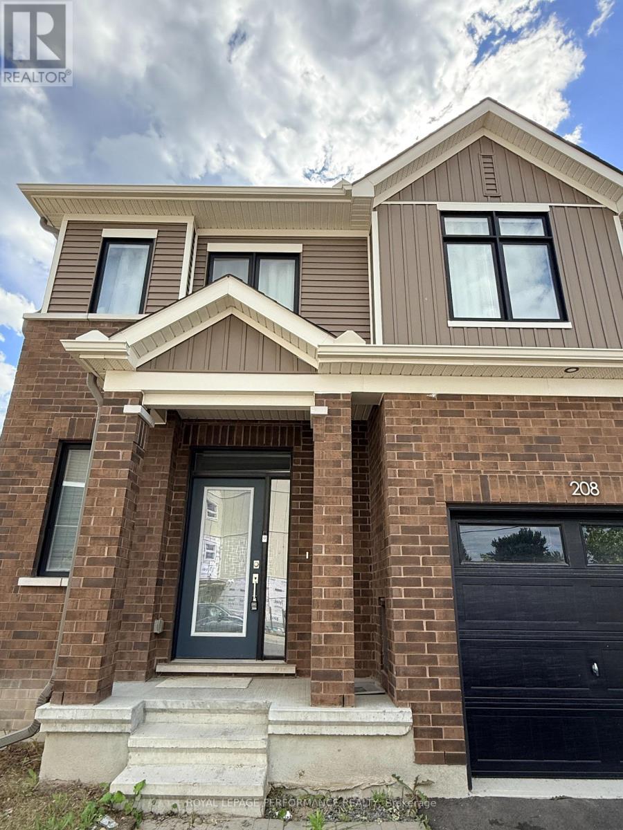 208 Falsetto Street, Ottawa, Ontario  K1W 0S2 - Photo 2 - X13500822