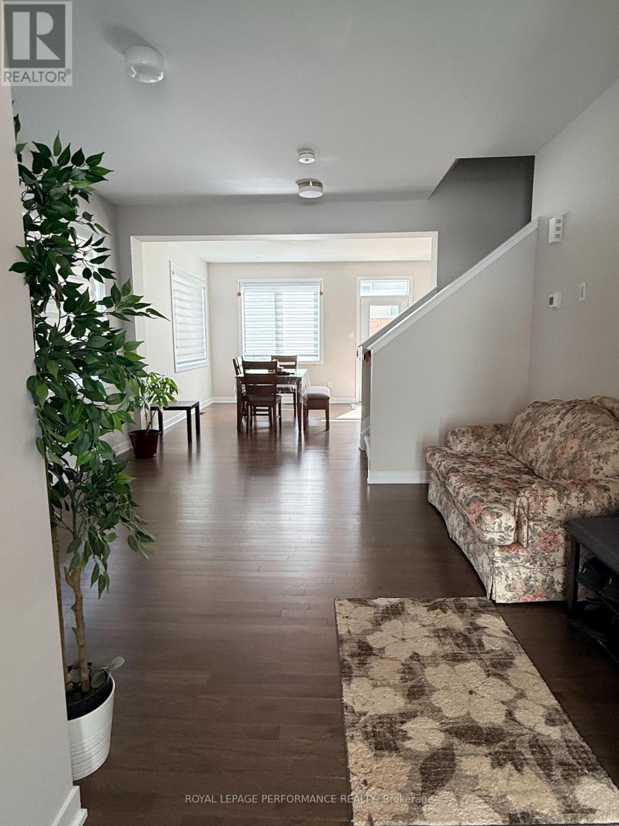 208 Falsetto Street, Ottawa, Ontario  K1W 0S2 - Photo 5 - X13500822
