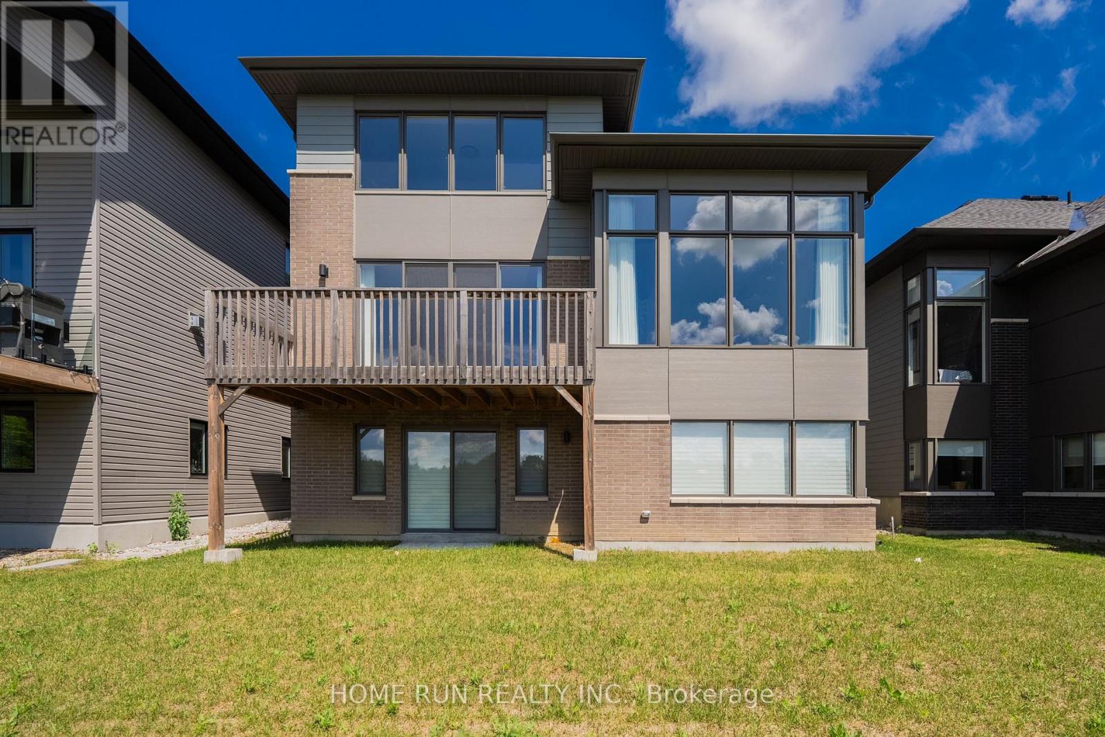 314 Shuttleworth Drive, Ottawa, Ontario  K1T 0T6 - Photo 2 - X13500888