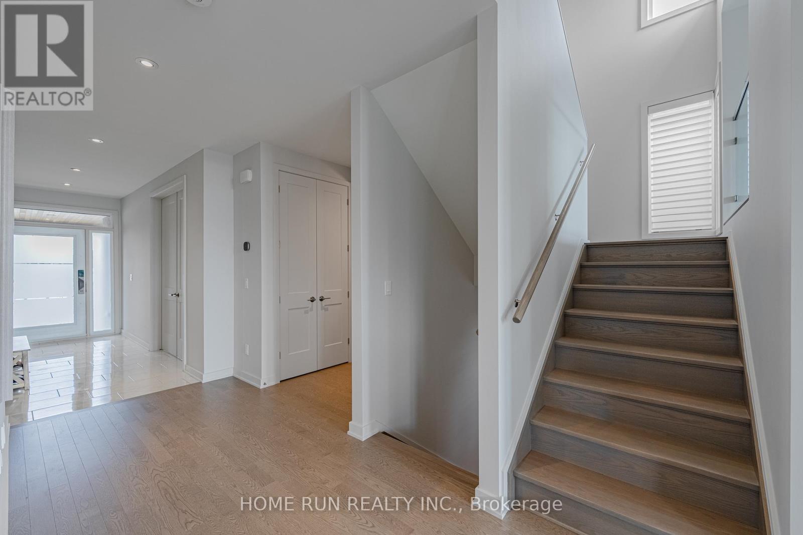 314 Shuttleworth Drive, Ottawa, Ontario  K1T 0T6 - Photo 6 - X13500888