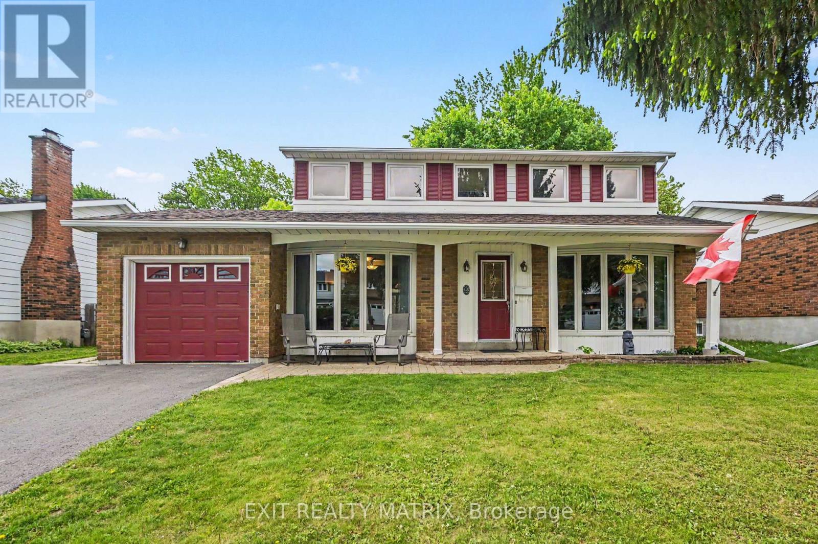 18 Highpark Crescent, Ottawa, Ontario  K1B 3G8 - Photo 1 - X13501090
