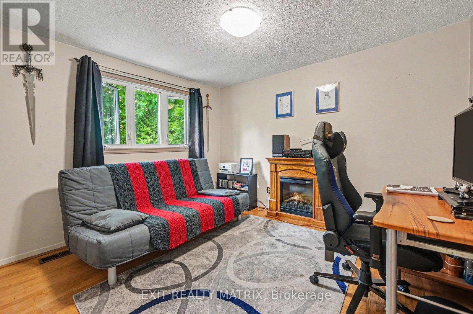 18 Highpark Crescent, Ottawa, Ontario  K1B 3G8 - Photo 23 - X13501090