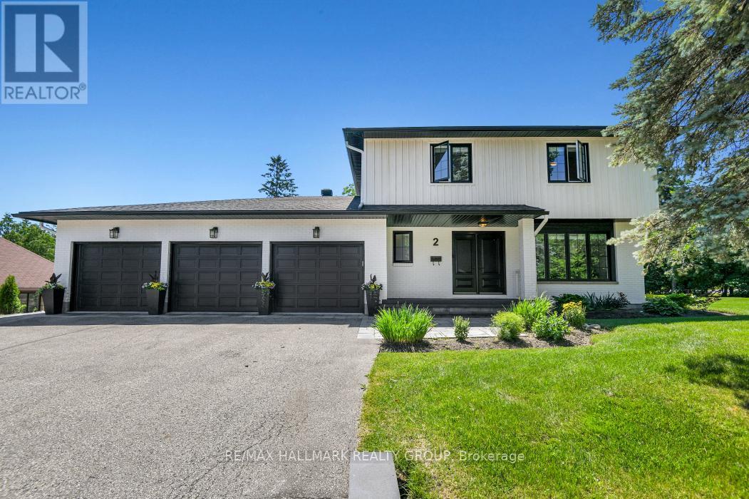 2 Swans Way N, Ottawa, Ontario  K1J 6J2 - Photo 1 - X13501132