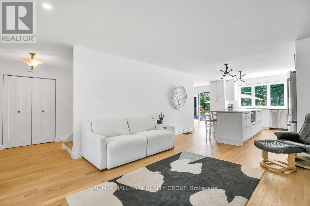 2 Swans Way N, Ottawa, Ontario  K1J 6J2 - Photo 7 - X13501132
