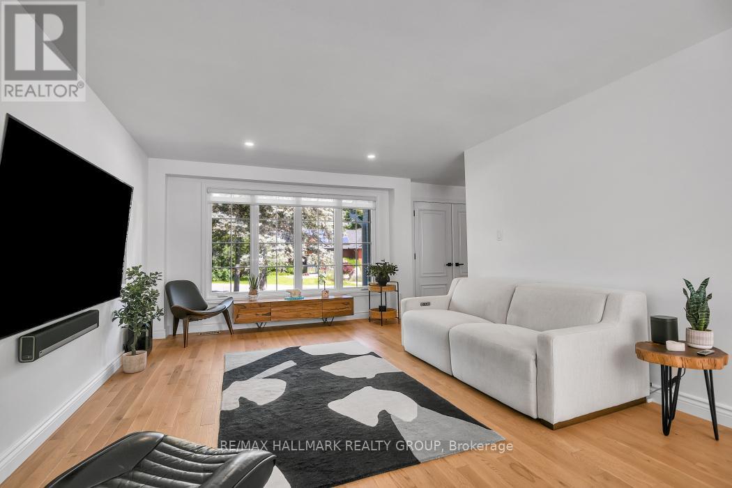 2 Swans Way N, Ottawa, Ontario  K1J 6J2 - Photo 8 - X13501132