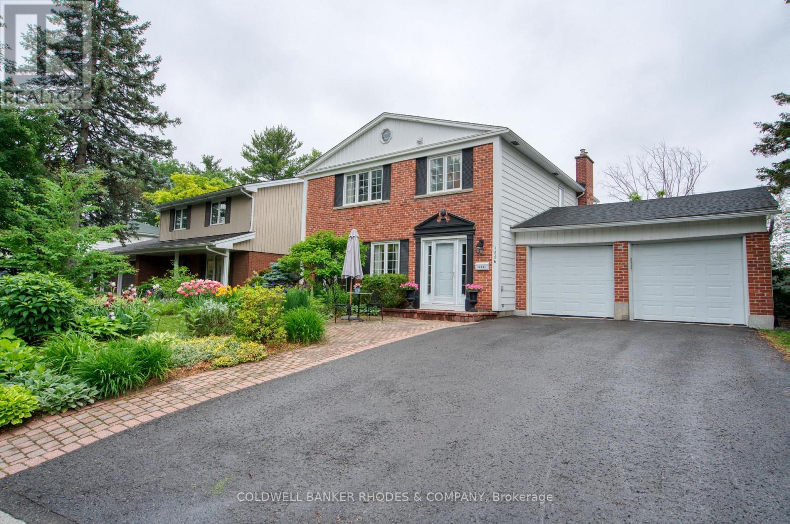 1666 Amberdale Crescent, Ottawa, Ontario  K1H 7B3 - Photo 2 - X13501938