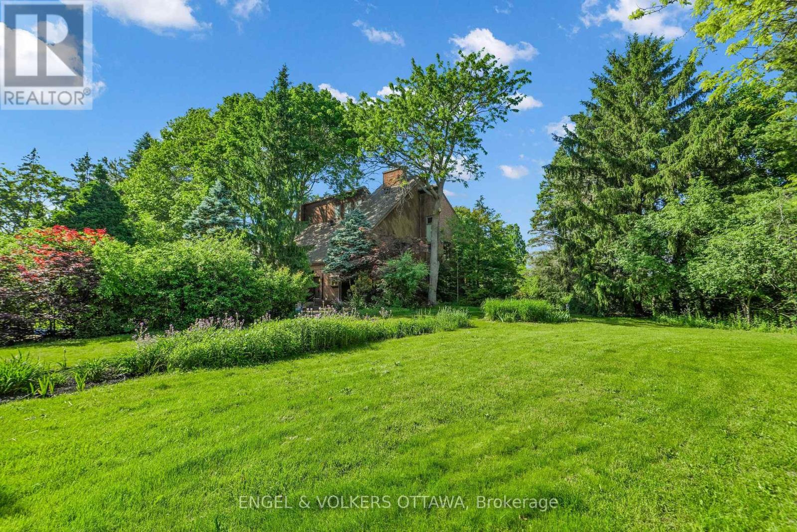 7 Mid Pines Grove, Ottawa, Ontario  K2R 1B7 - Photo 43 - X13502278