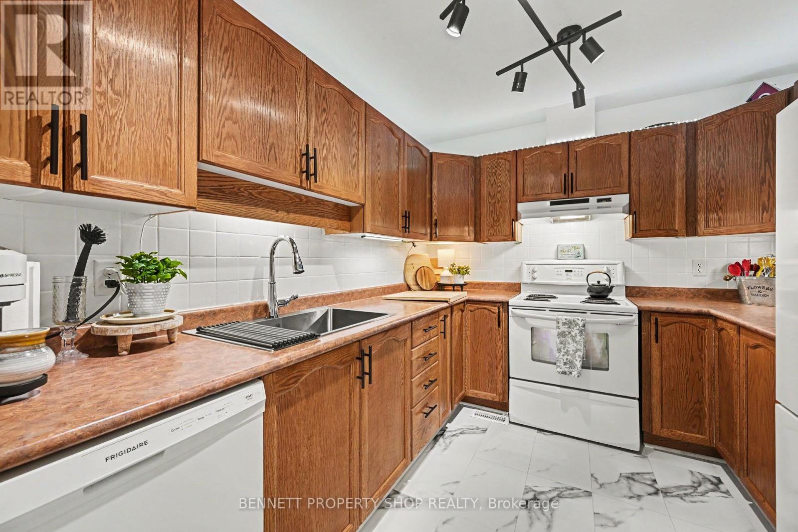 9 Huyck Drive, Arnprior, Ontario  K7S 3W7 - Photo 6 - X13502498