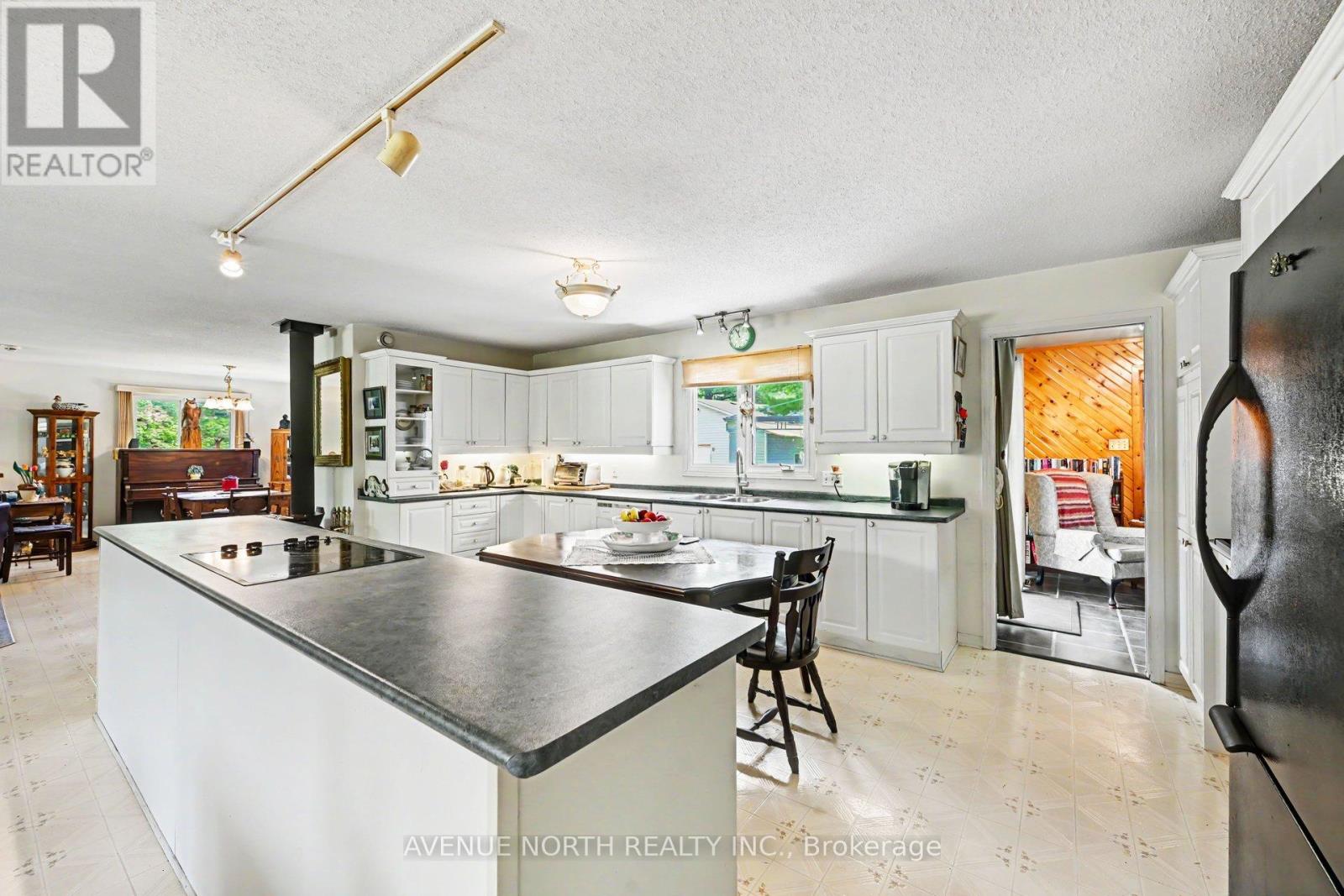 4645 Scotch Line, Tay Valley, Ontario  K7H 3C5 - Photo 11 - X13502512