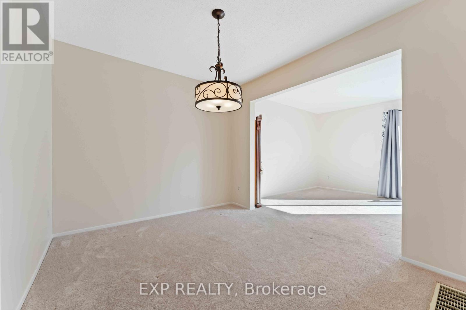 38 - 820 Cahill Drive W, Ottawa, Ontario  K1V 9K4 - Photo 8 - X13502582