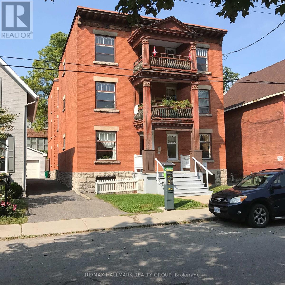 3 - 421 Lisgar Street, Ottawa, Ontario  K1R 5G9 - Photo 1 - X13502674