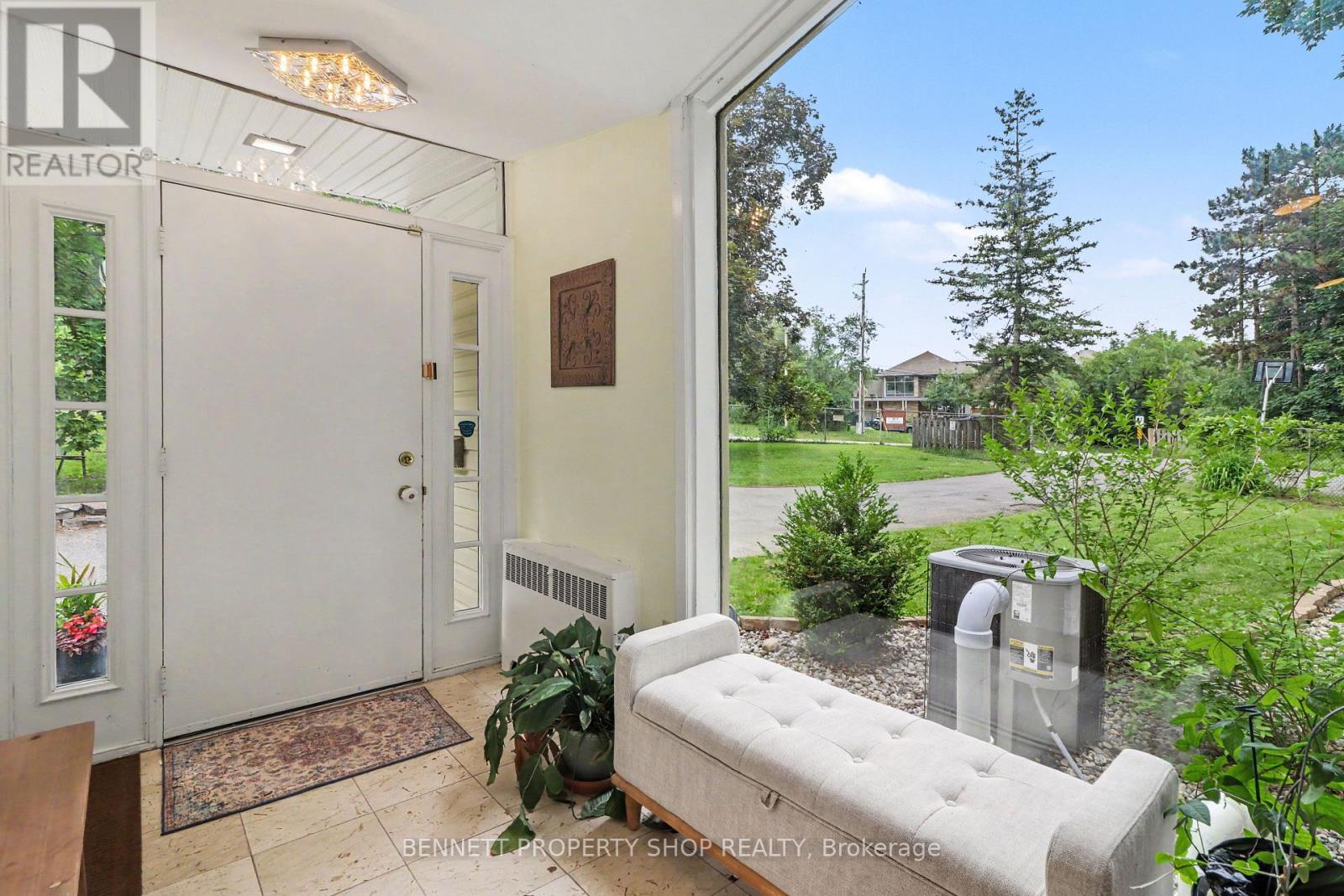 1770 Montreal Road, Ottawa, Ontario  K1J 6N3 - Photo 3 - X13502738