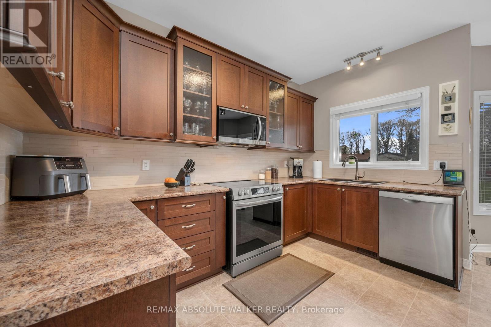 20 Mary Hill Crescent, Ottawa, Ontario  K0A 2Z0 - Photo 10 - X13503114