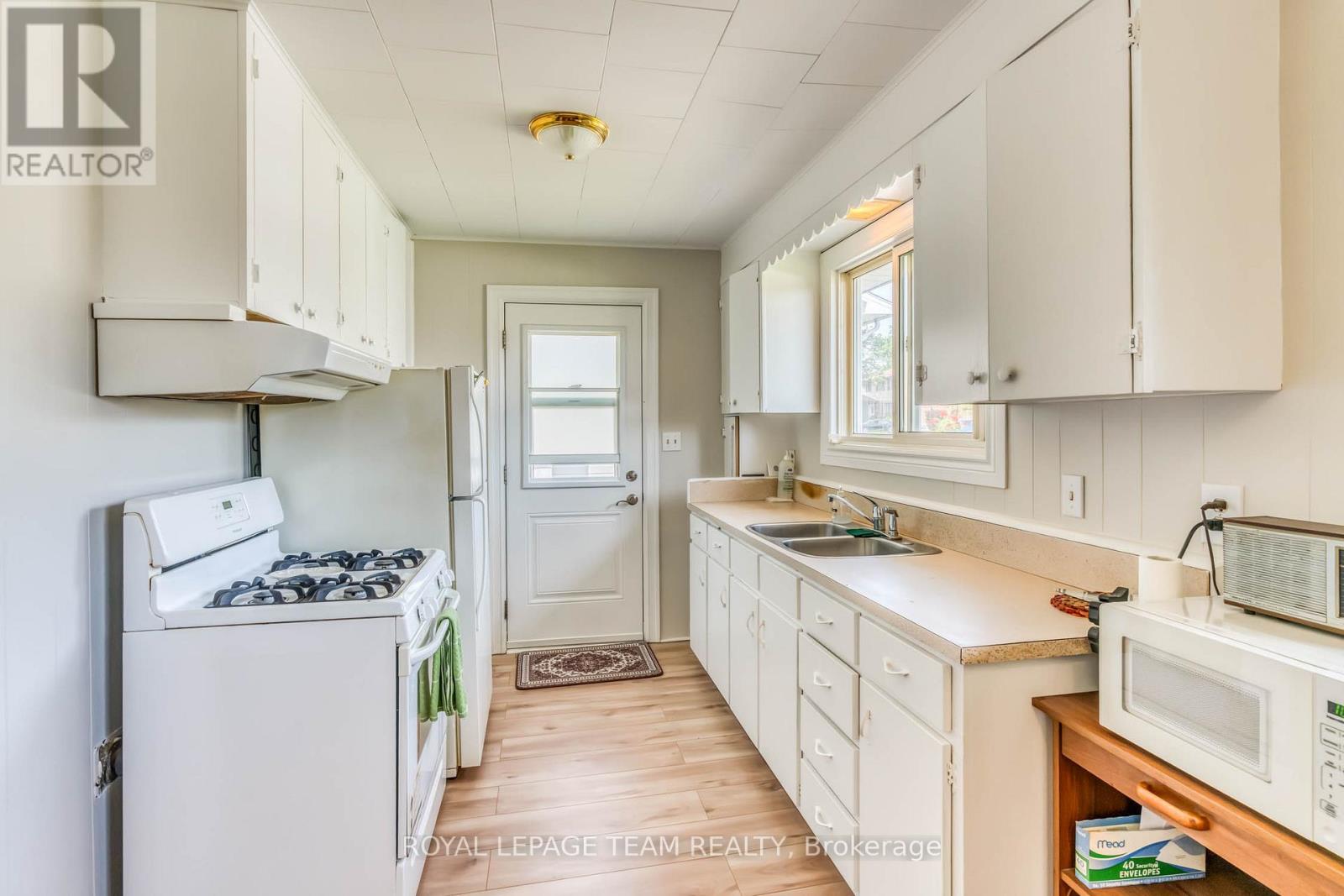 329 Wylie Street, Mississippi Mills, Ontario  K0A 1A0 - Photo 5 - X13503290