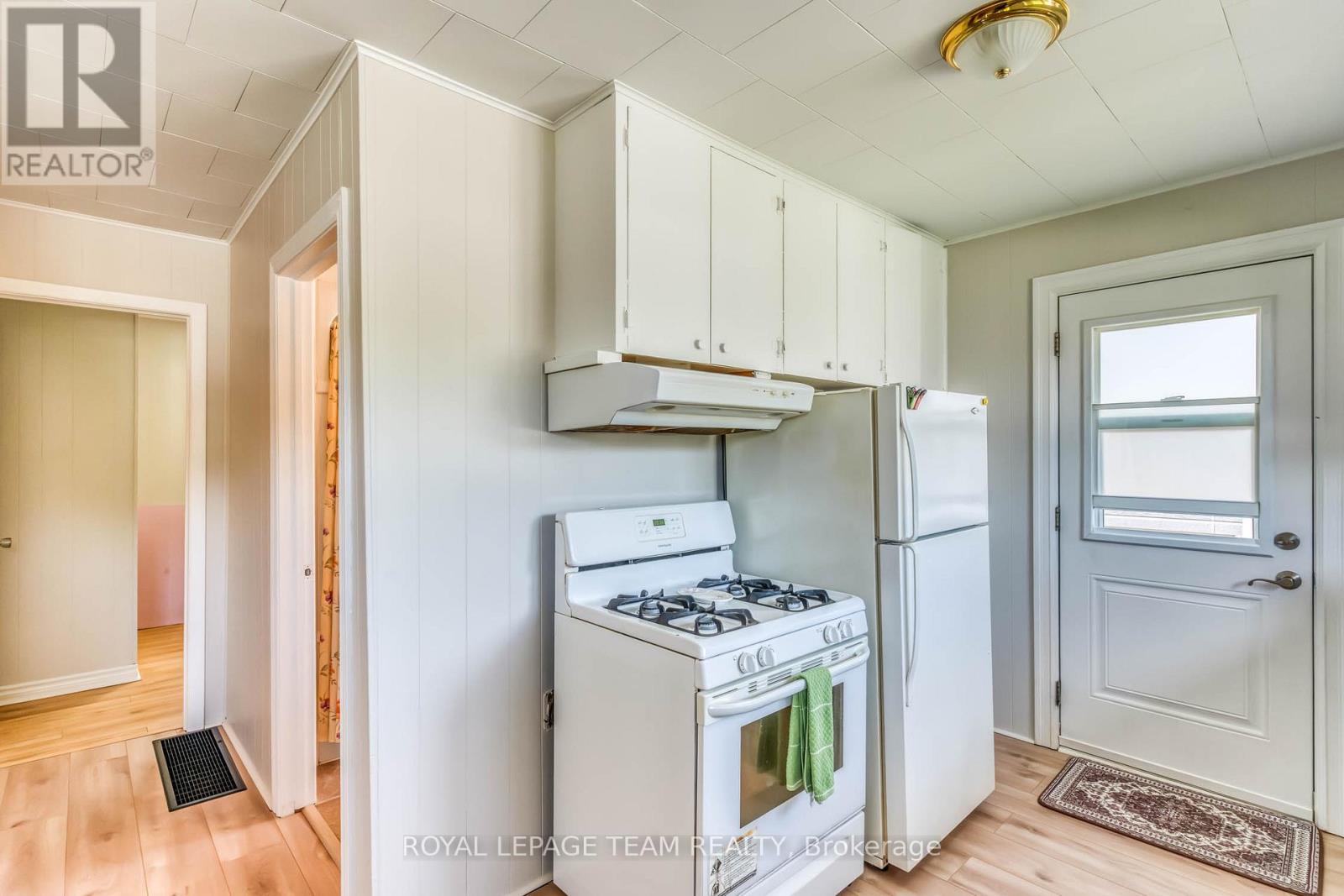 329 Wylie Street, Mississippi Mills, Ontario  K0A 1A0 - Photo 7 - X13503290