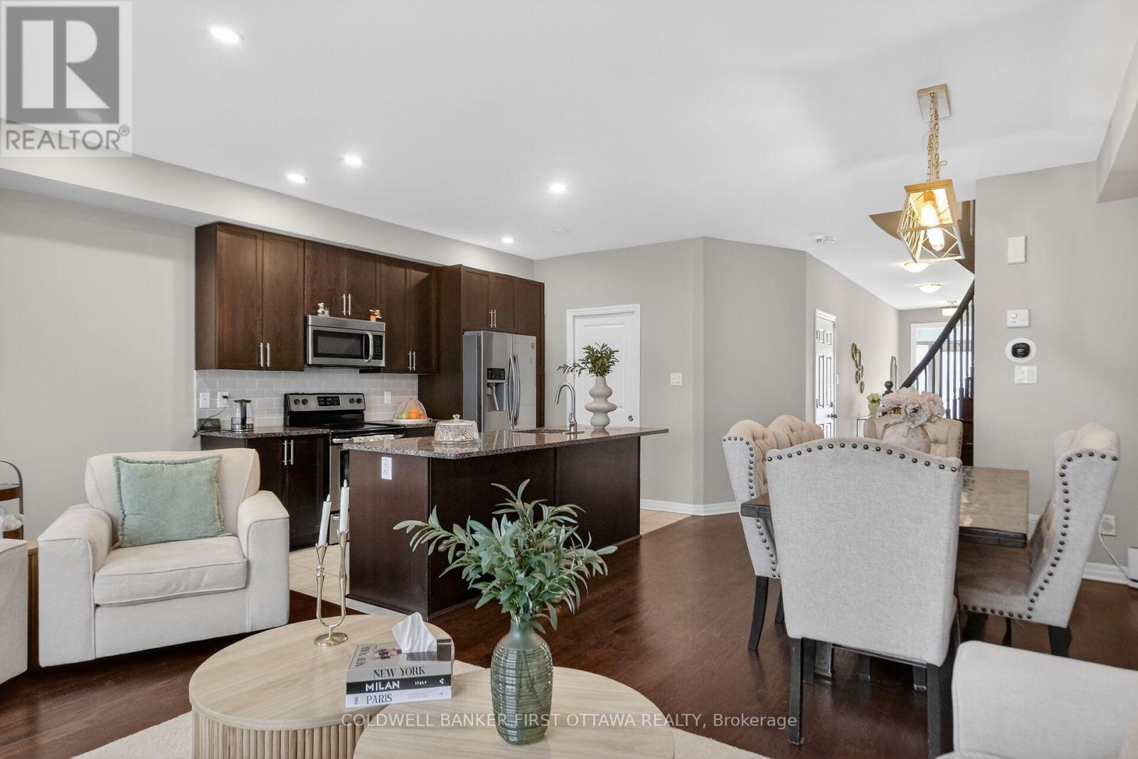 906 Littlerock Street, Ottawa, Ontario  K1T 0N2 - Photo 18 - X13503466