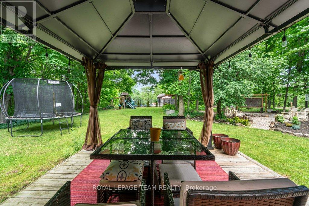1462 Rideau River Road, Montague, Ontario  K7A 8B8 - Photo 36 - X13503672