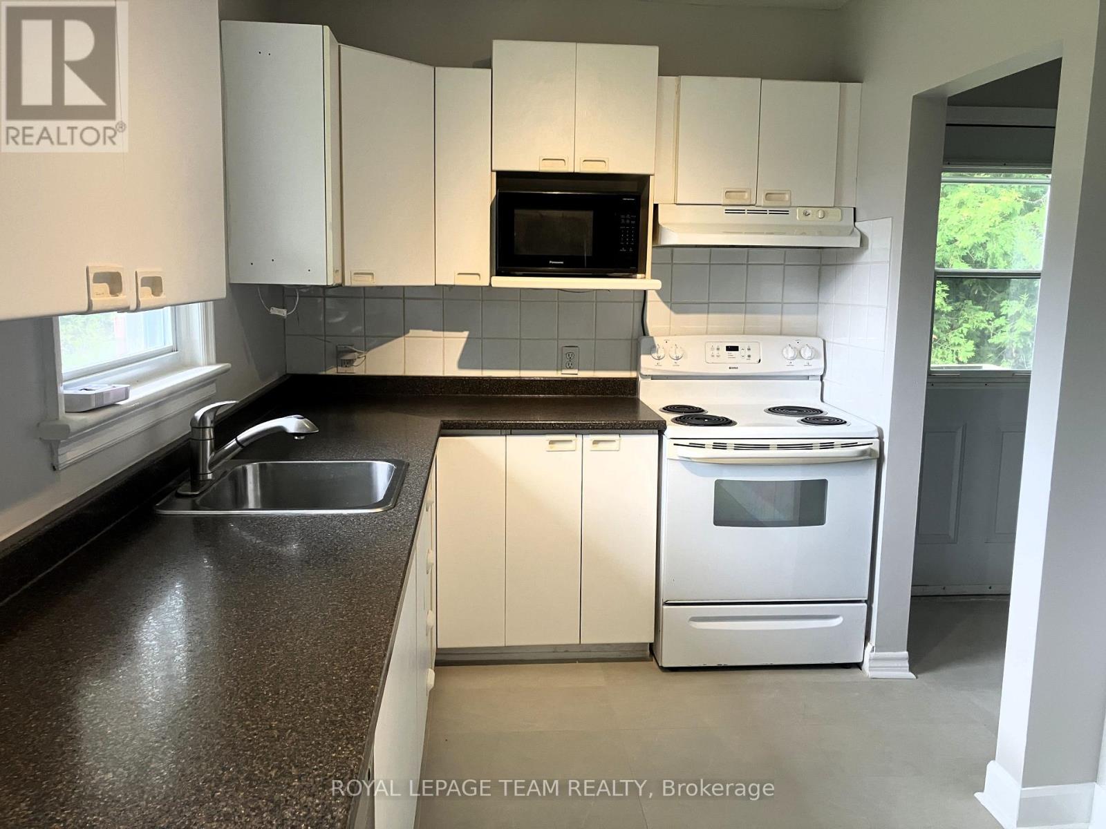 49 Crownhill Street, Ottawa, Ontario  K1J 7K5 - Photo 6 - X13503688