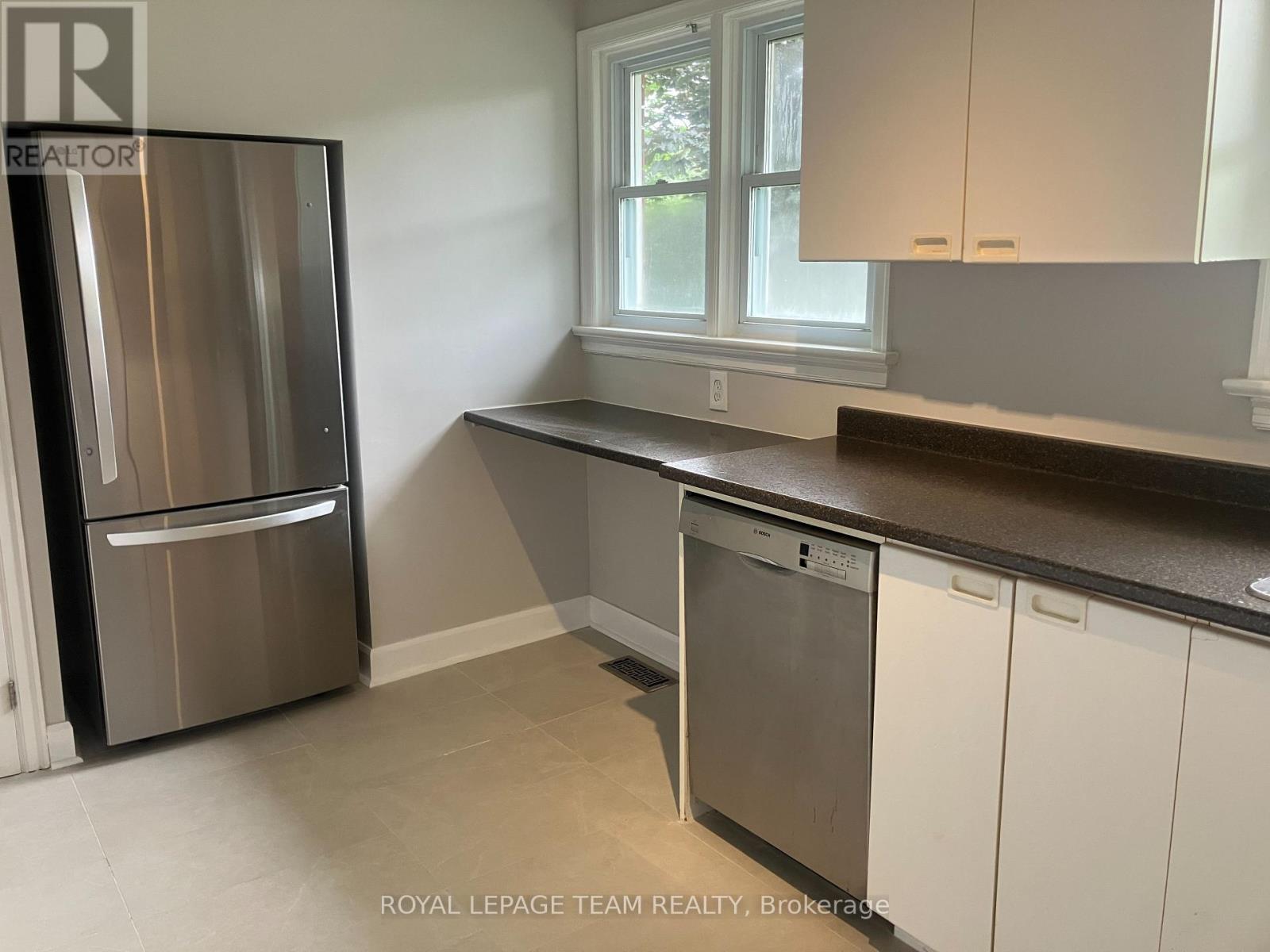 49 Crownhill Street, Ottawa, Ontario  K1J 7K5 - Photo 8 - X13503688