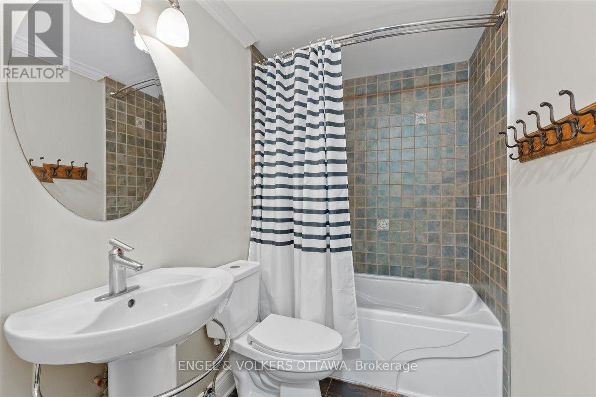 2 - 139 Guigues Avenue, Ottawa, Ontario  K1N 5J1 - Photo 16 - X13503876