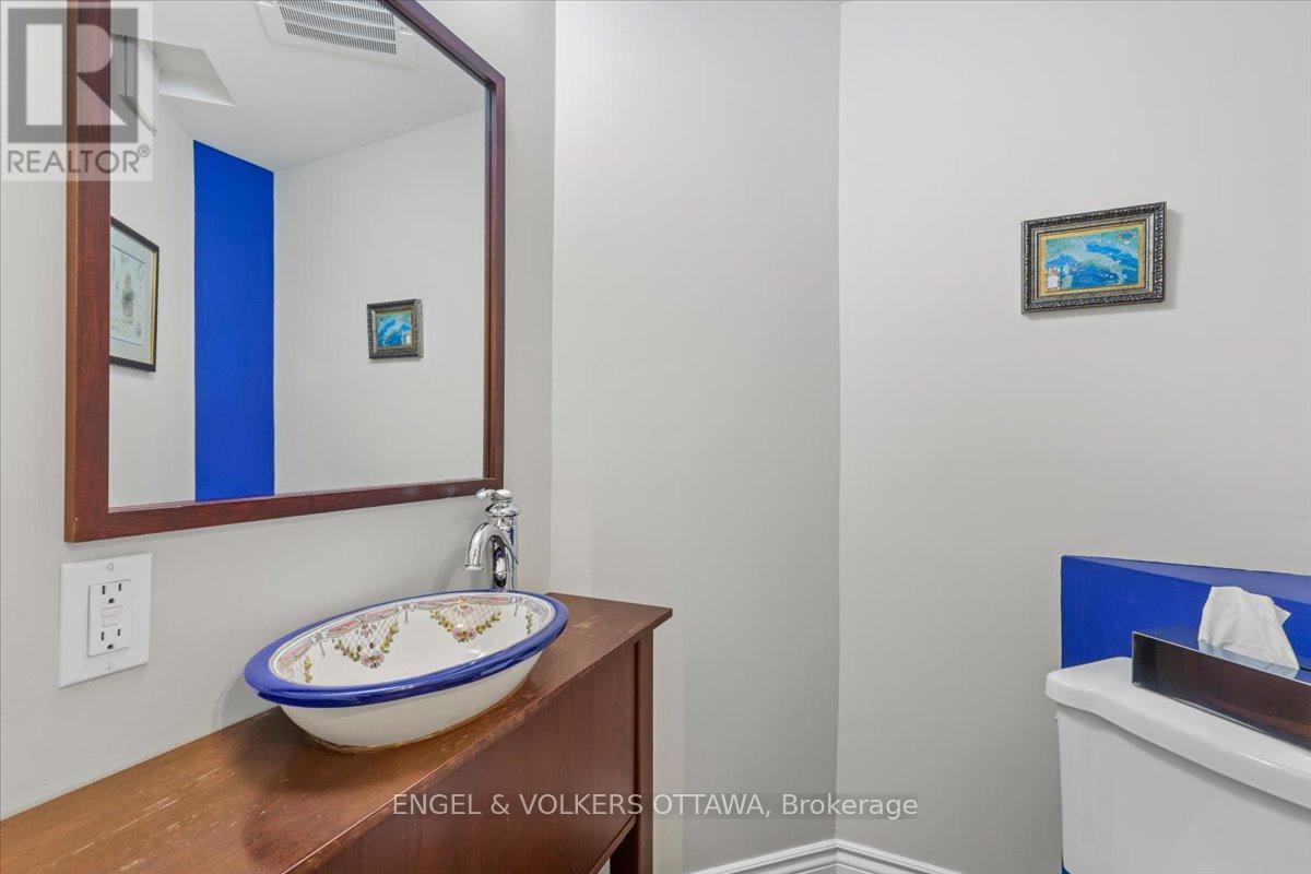 2 - 139 Guigues Avenue, Ottawa, Ontario  K1N 5J1 - Photo 17 - X13503876