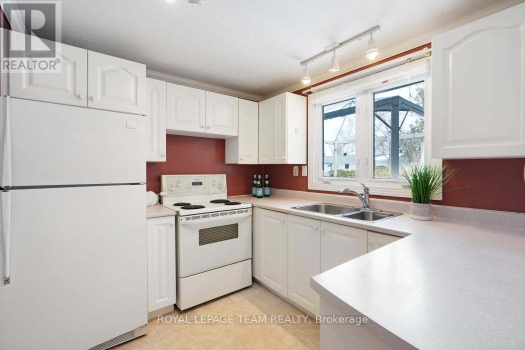 15 Overlake Drive, Ottawa, Ontario  K2E 5V2 - Photo 10 - X13504292