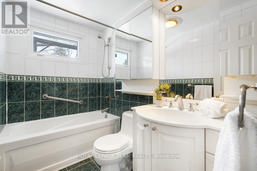 15 Overlake Drive, Ottawa, Ontario  K2E 5V2 - Photo 18 - X13504292