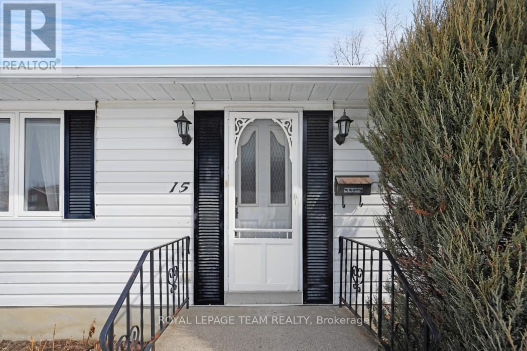 15 Overlake Drive, Ottawa, Ontario  K2E 5V2 - Photo 2 - X13504292