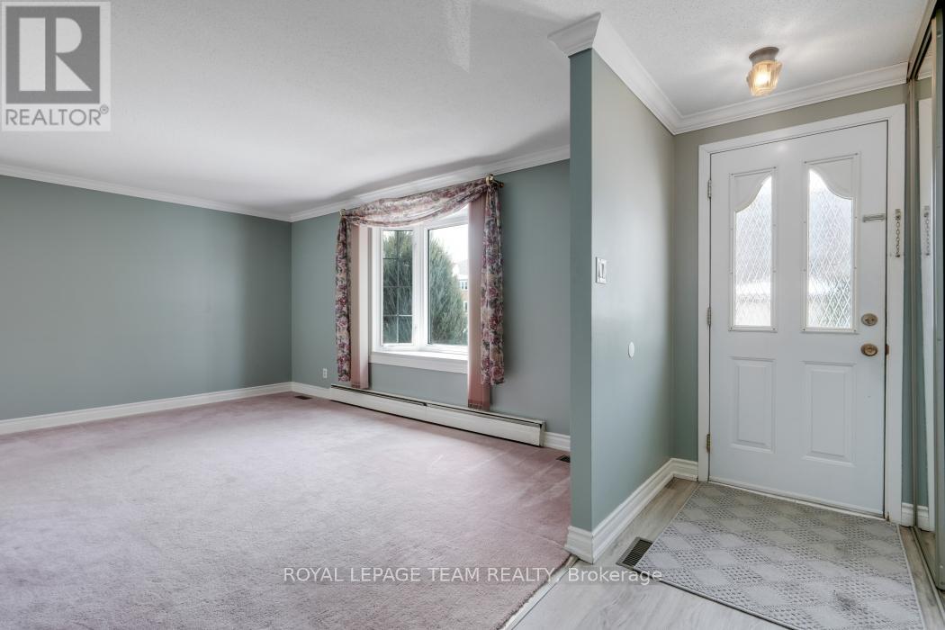 15 Overlake Drive, Ottawa, Ontario  K2E 5V2 - Photo 3 - X13504292