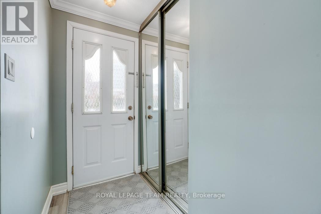 15 Overlake Drive, Ottawa, Ontario  K2E 5V2 - Photo 4 - X13504292