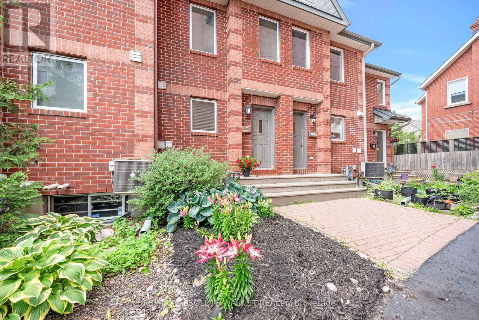9 - 395 Bell Street, Ottawa, Ontario  K1S 4K5 - Photo 1 - X13504322