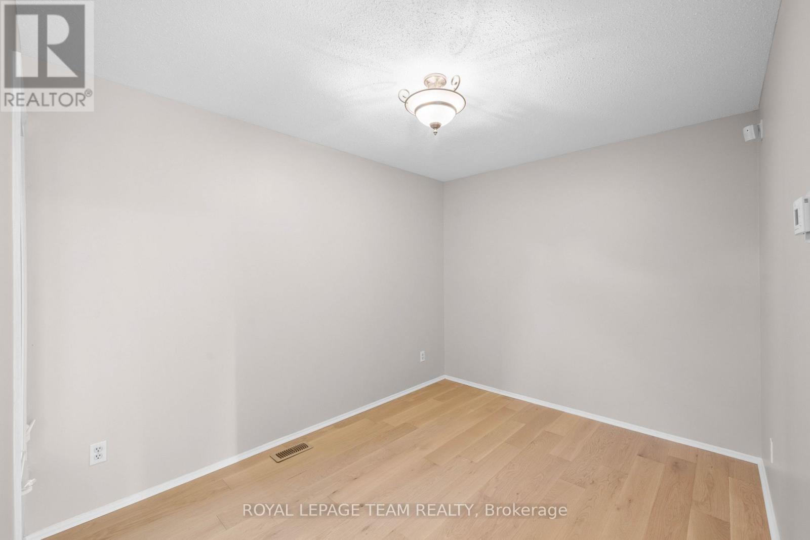 16 - 280 Mcclellan Road, Ottawa, Ontario  K2H 8P8 - Photo 8 - X13504392