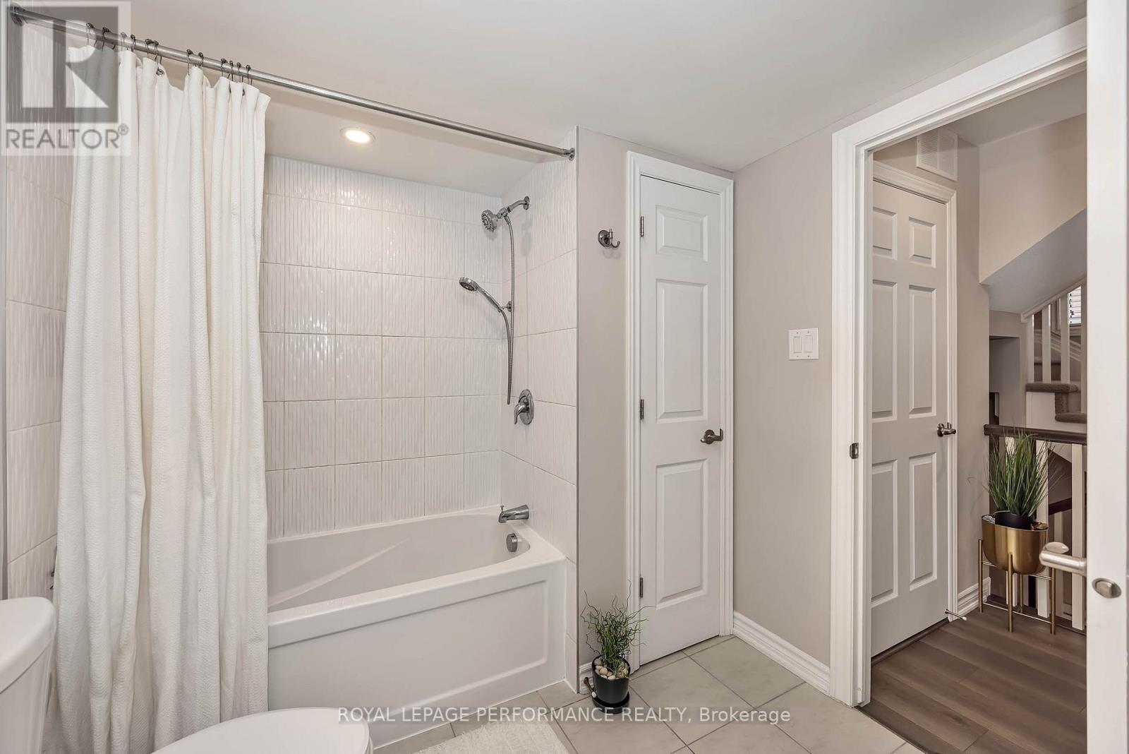547 Ozawa Private, Ottawa, Ontario  K1K 4Z8 - Photo 18 - X13504442